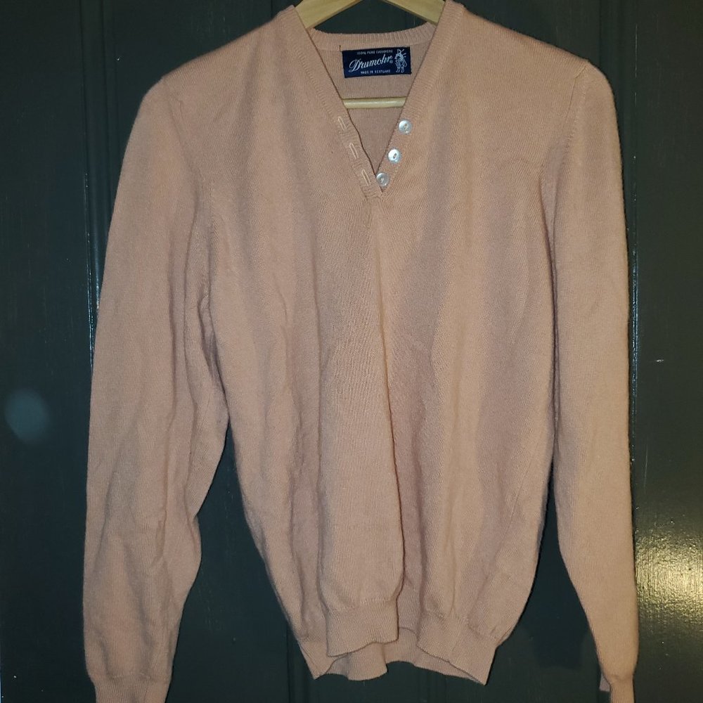 Drumohr Cashmere Pink Sweater with V Neck Buttons